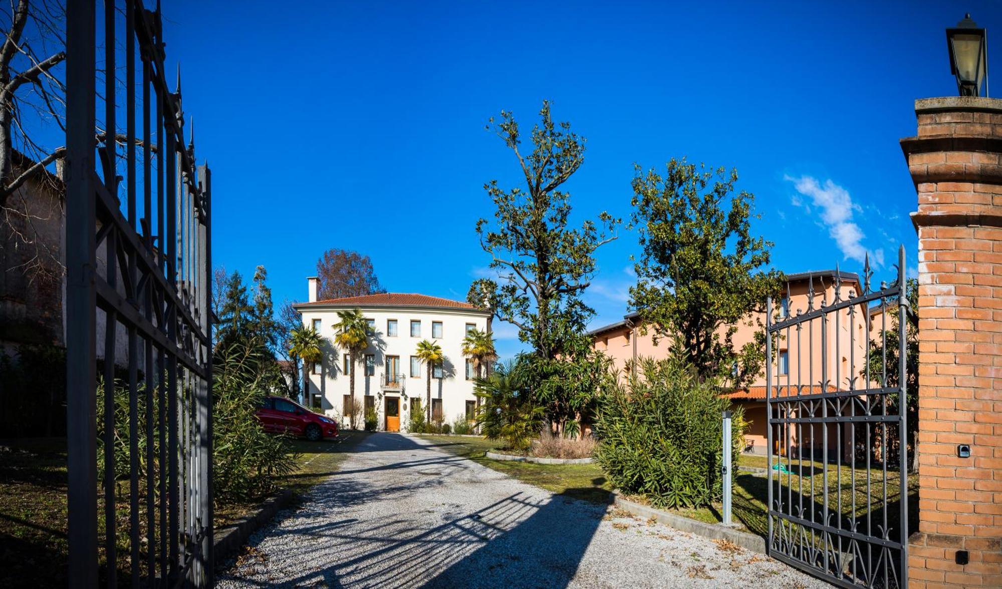 Hotel Dall'Ongaro Ghirano Exterior foto