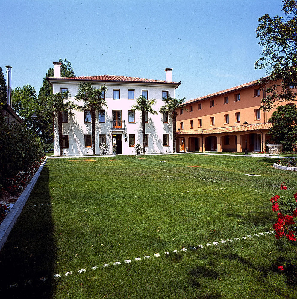 Hotel Dall'Ongaro Ghirano Exterior foto