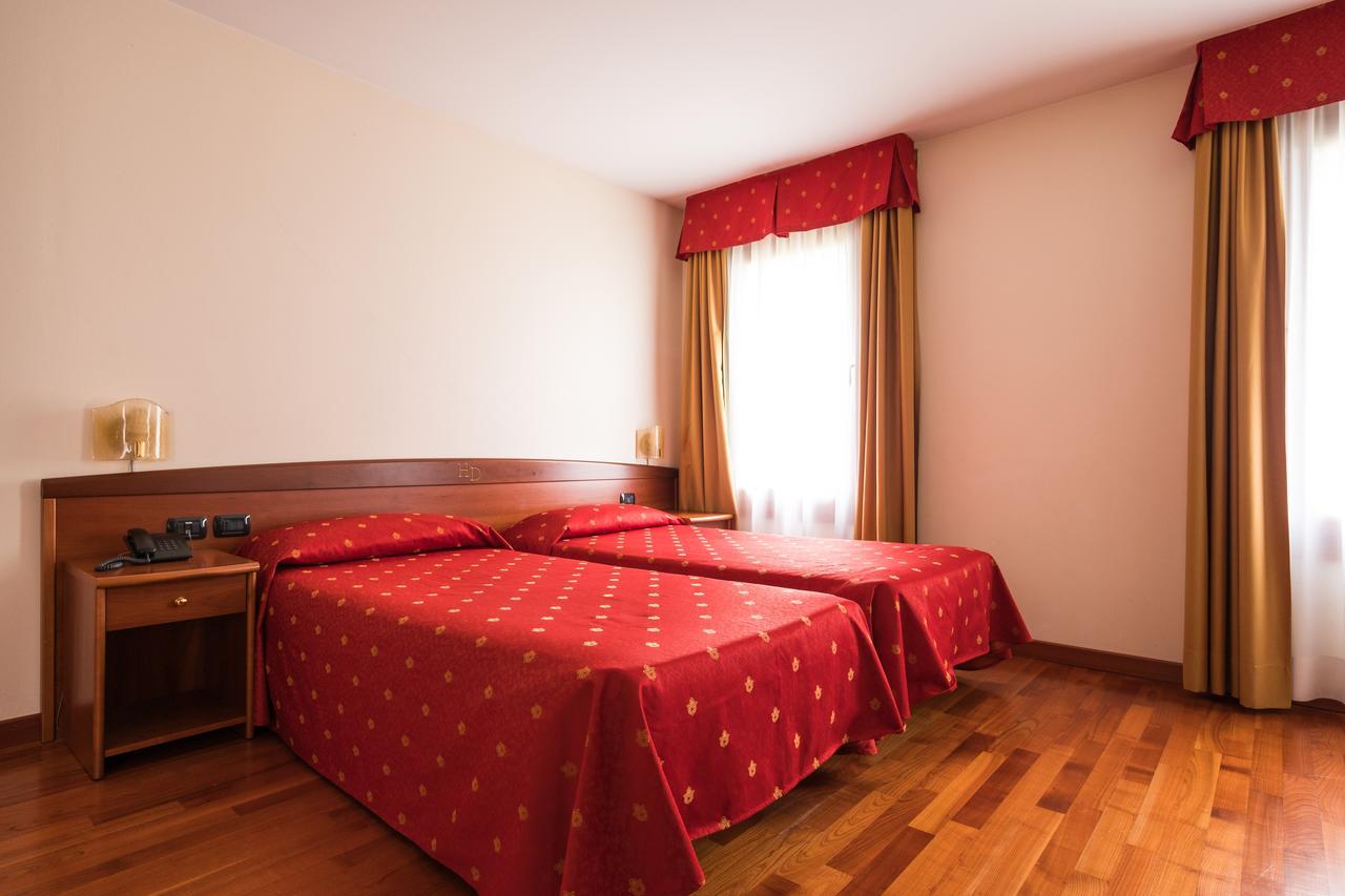 Hotel Dall'Ongaro Ghirano Exterior foto