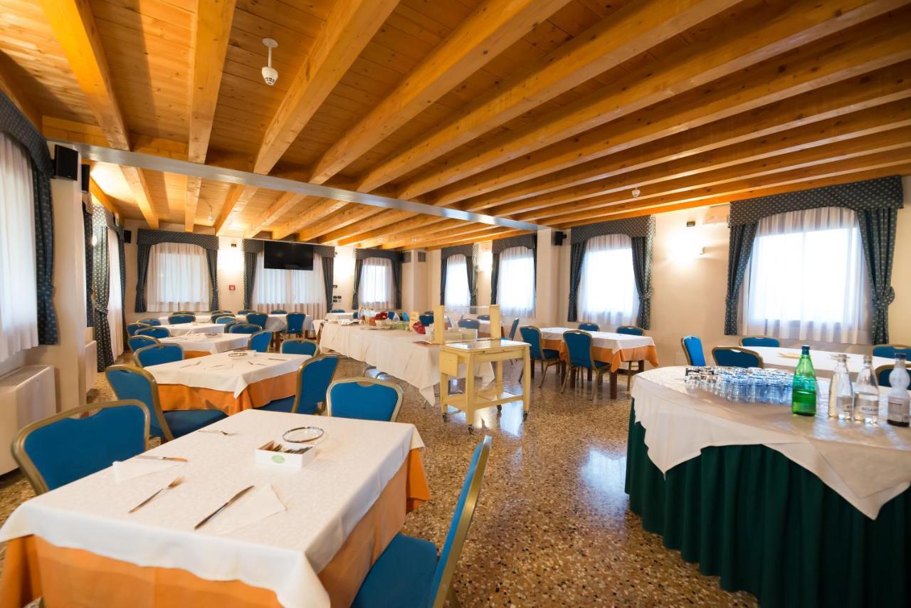 Hotel Dall'Ongaro Ghirano Exterior foto
